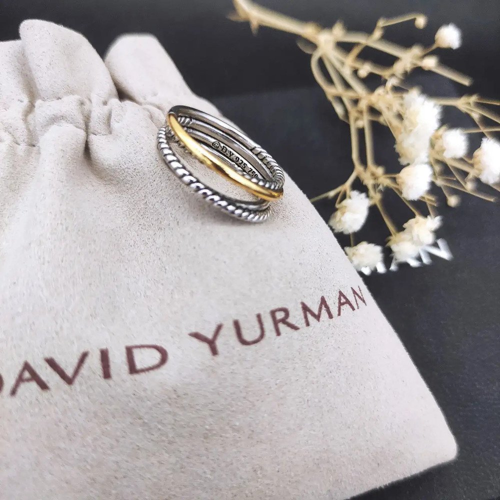 David Yurman Buttoned Single Cylindrical Two-Color Ring - Picture 4 of 7